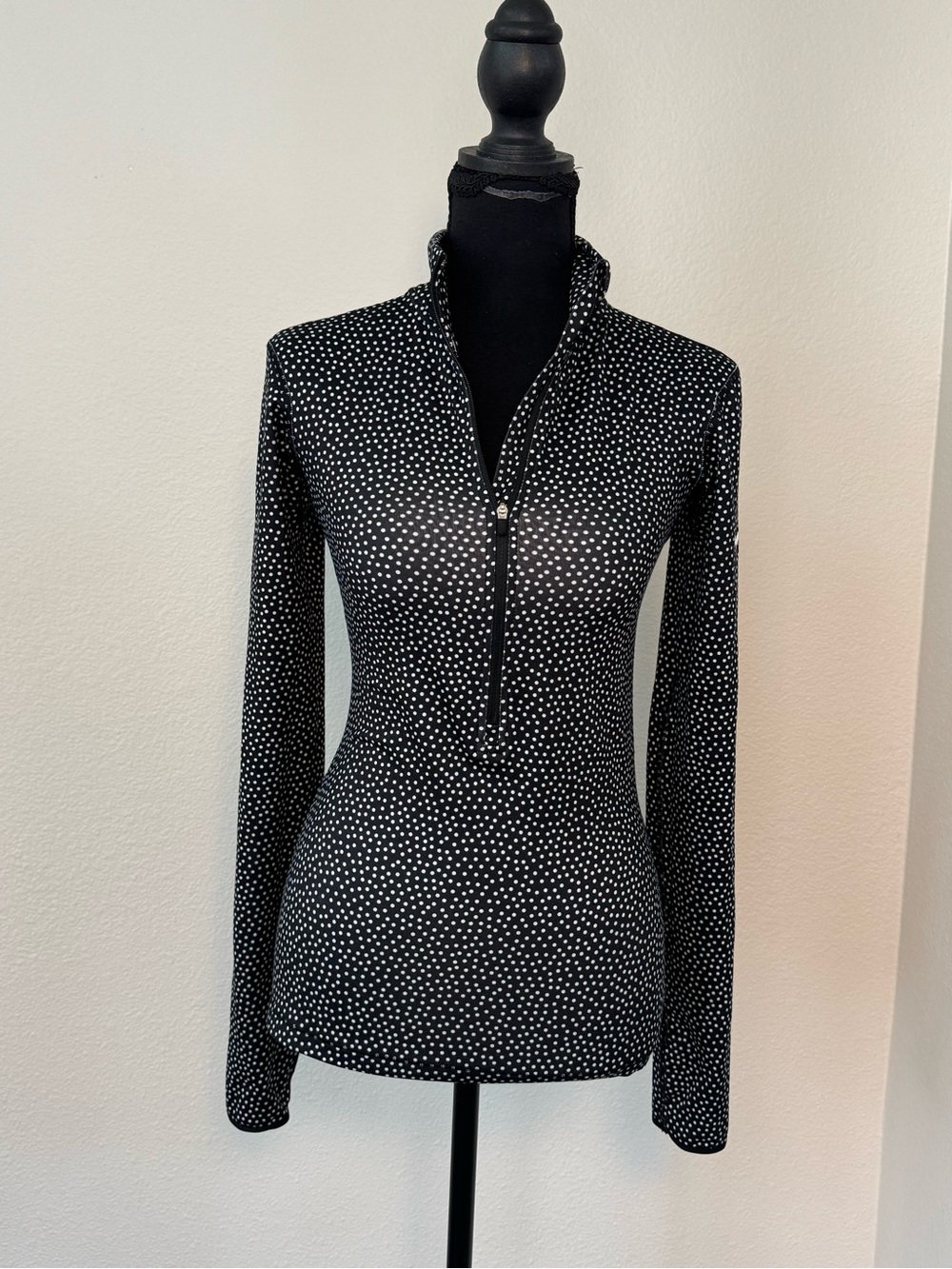 NWT Nike Pro Dri-FIT Black White Dot Half Zip Long Sleeve Top XS